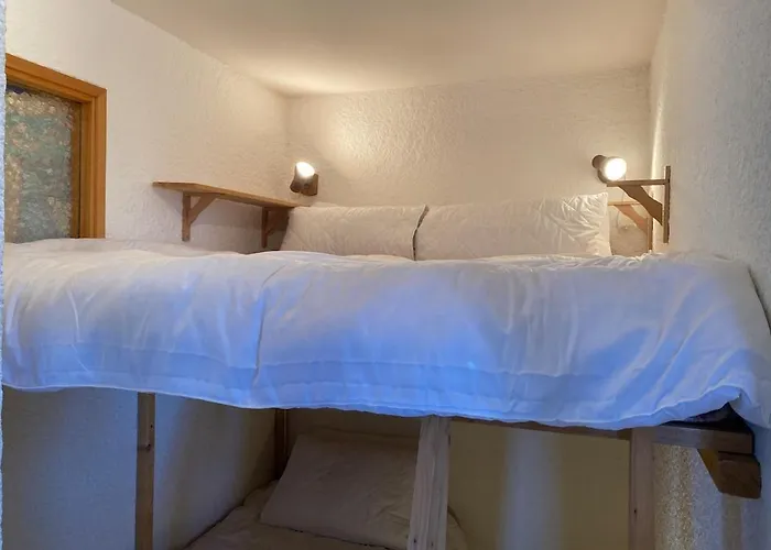 Comfortable 2 Bedroom In